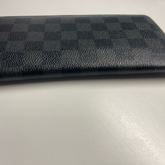 Louis Vuitton Black Textured Wallet - Picture 5 of 13